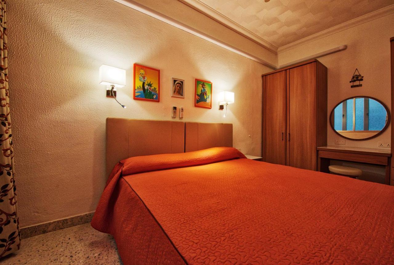 Apartamento Beachfront With Seaviews No56 Award Winner Unbeatable Location For Closeness To The Sea Ideal For Guests Looking For Winter Spring And Autumn Breaks In Sunny Malta Also Ideal For Coastal Hikers Mellieħa