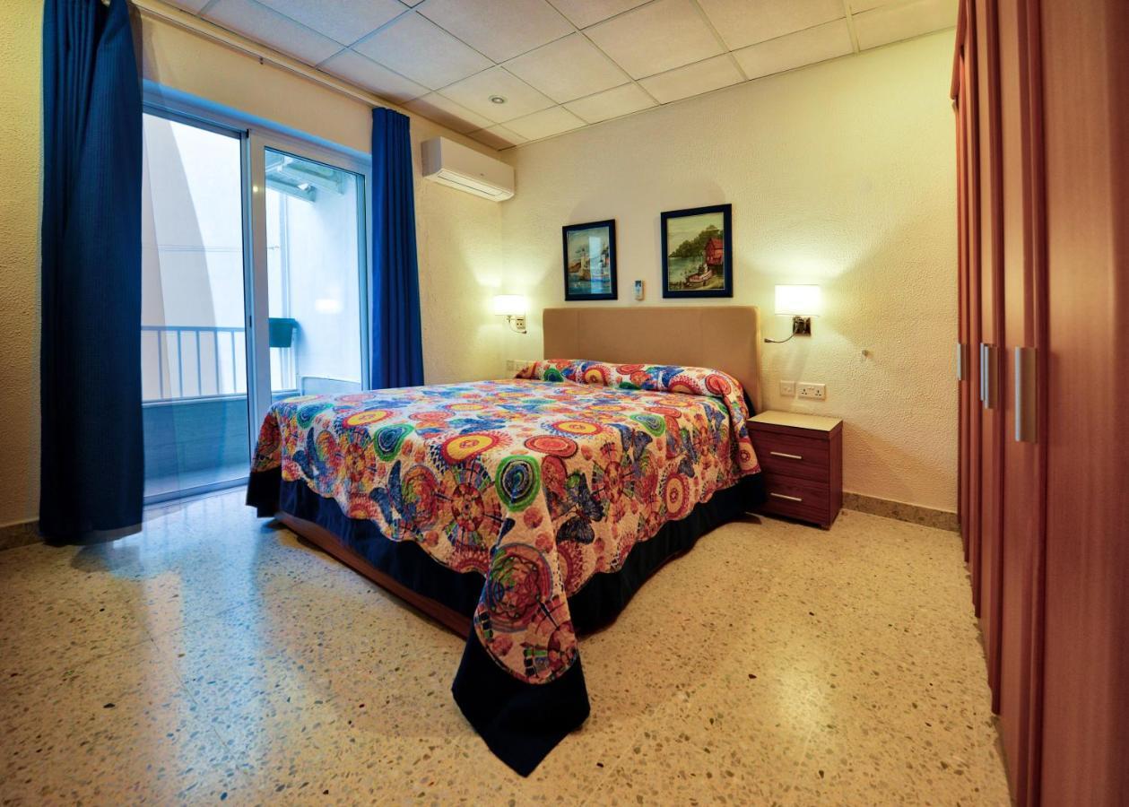 Apartamento Beachfront With Seaviews No56 Award Winner Unbeatable Location For Closeness To The Sea Ideal For Guests Looking For Winter Spring And Autumn Breaks In Sunny Malta Also Ideal For Coastal Hikers Mellieħa