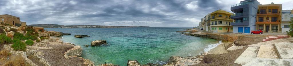Apartamento Beachfront With Seaviews No56 Award Winner Unbeatable Location For Closeness To The Sea Ideal For Guests Looking For Winter Spring And Autumn Breaks In Sunny Malta Also Ideal For Coastal Hikers