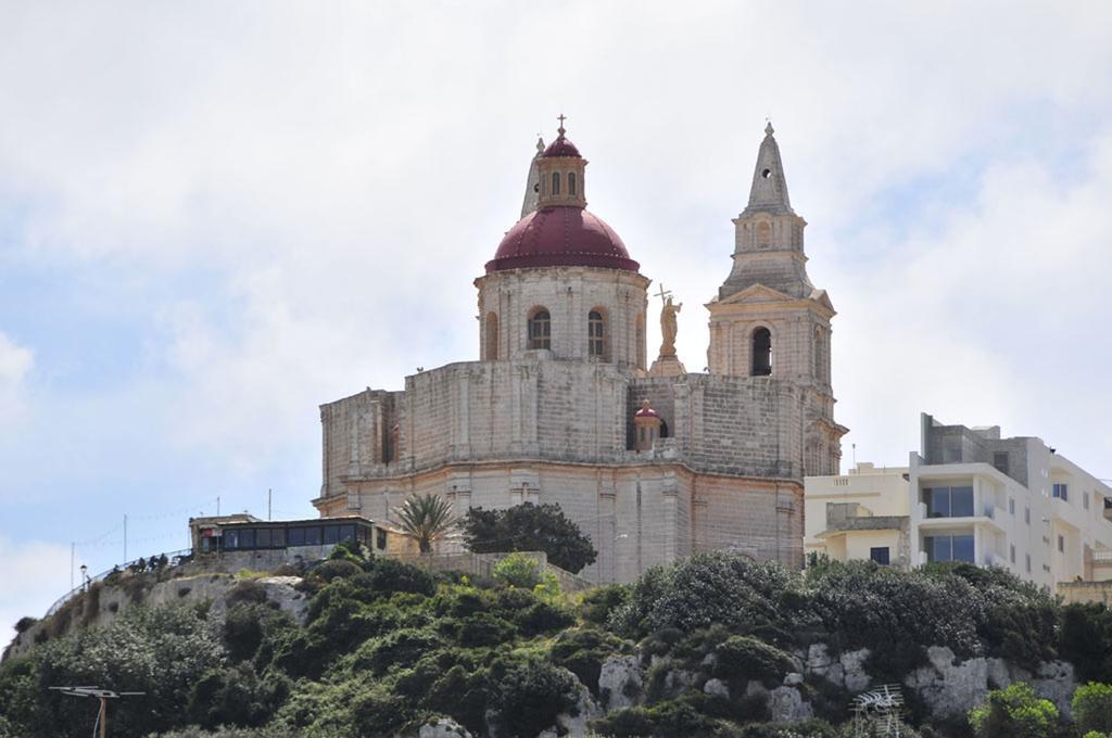 Beachfront With Seaviews No56 Award Winner Unbeatable Location For Closeness To The Sea Ideal For Guests Looking For Winter Spring And Autumn Breaks In Sunny Malta Also Ideal For Coastal Hikers